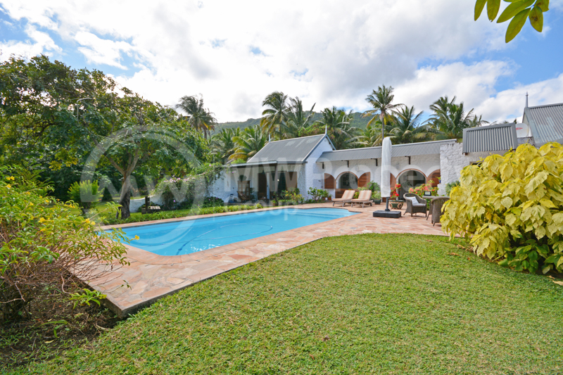 Beautiful Villa set in Large Tropical Garden